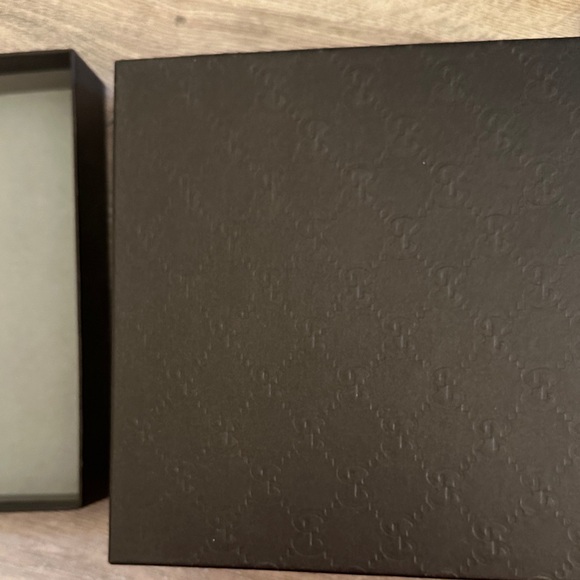 Gucci Dark Brown square Gift Box - Picture 3 of 3